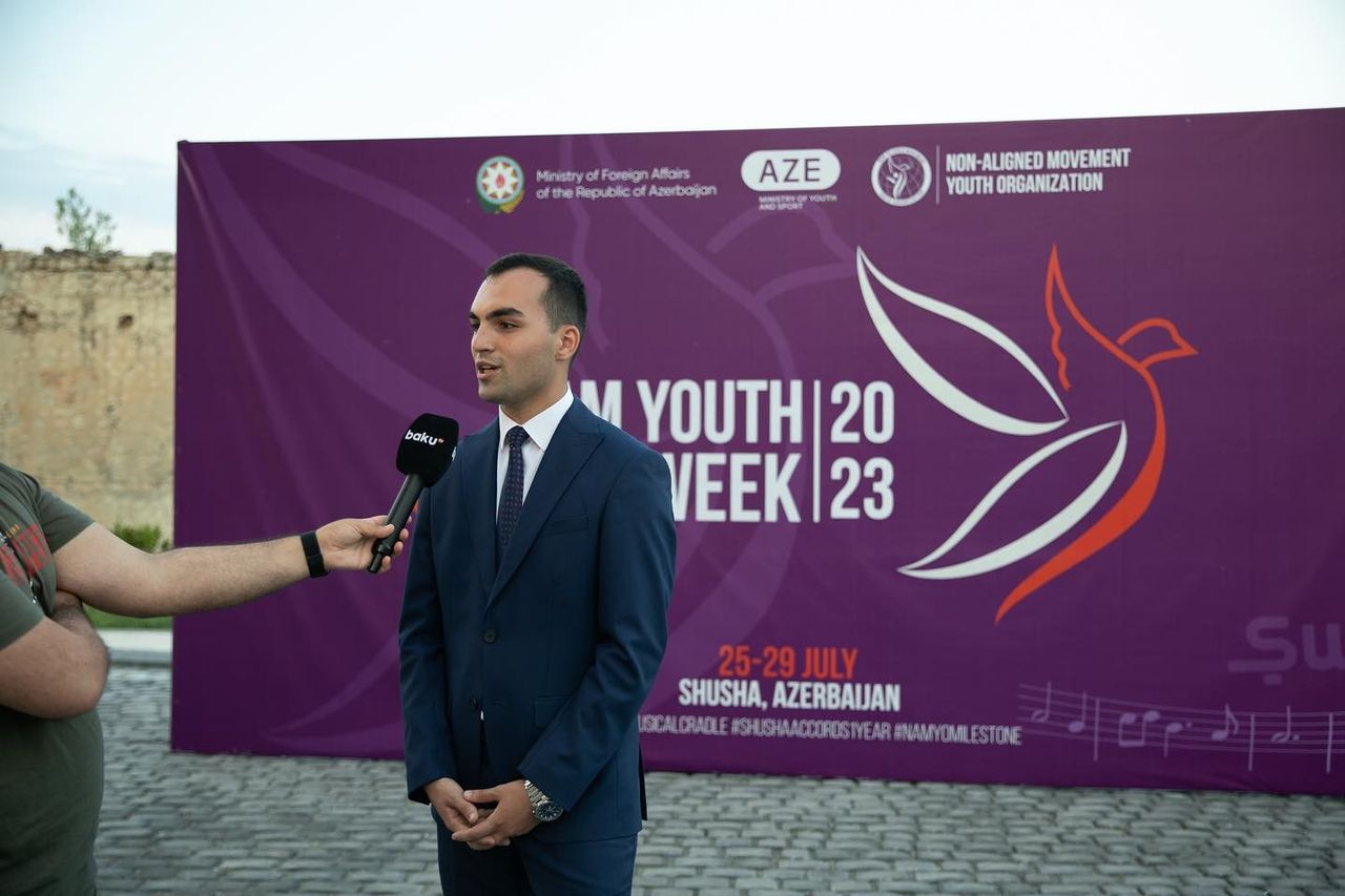 “Qoşulmama Hərəkatı Gənclərinin Şuşa Həftəsi”ndə mətbuata müsahibə, Şuşa, iyul 2023